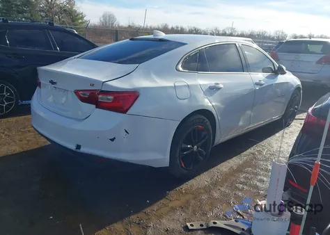 2018 Chevrolet Malibu Lt z USA, uszkodzony, nr VIN 1G1ZD5ST7JF180200